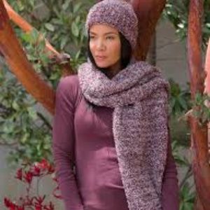 Barefoot Dreams Hat and Scarf Set Vintage Rose